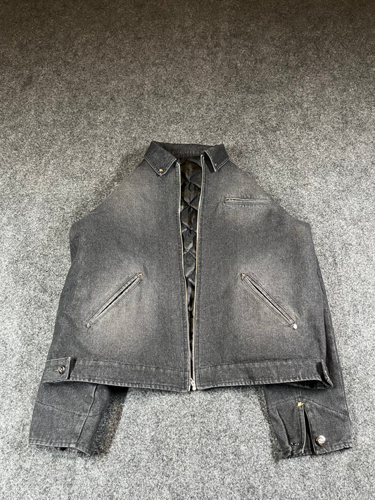 WAND DENIM JACKET يحرك السوق